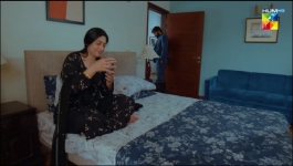 Mere Damad - Episode 44